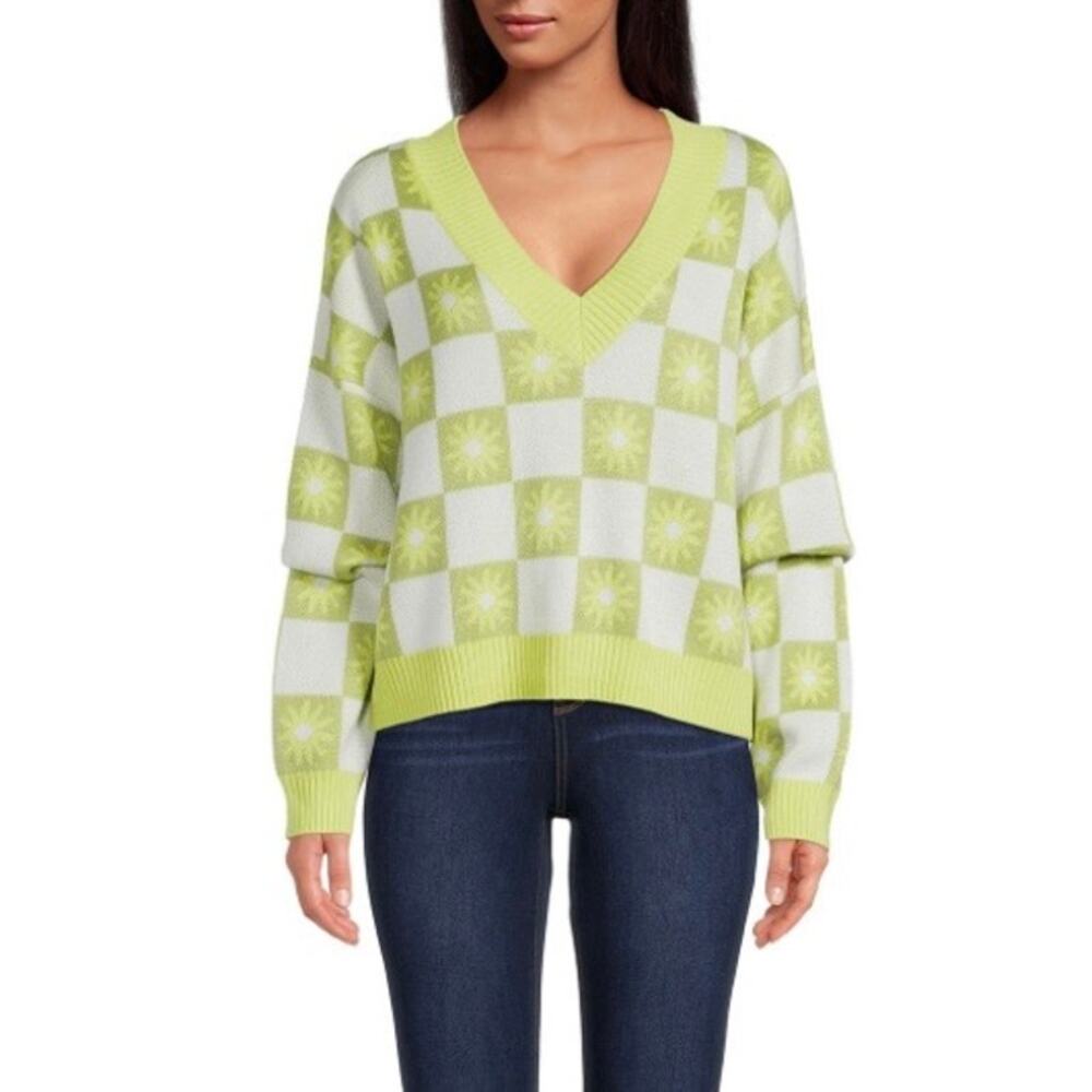 Madden NYC V-Neck Jacquard Sweater in Key Lime Women's XS